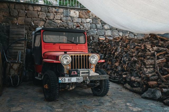 Cadre en bois ancien : guide pour acheter, évaluer et redonner vie à un vieux cadre Cadre en bois ancien : guide pour acheter, évaluer et redonner vie à un vieux cadre
